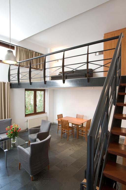 בריסל Azimut Flathotel Aparthotel מראה חיצוני תמונה
