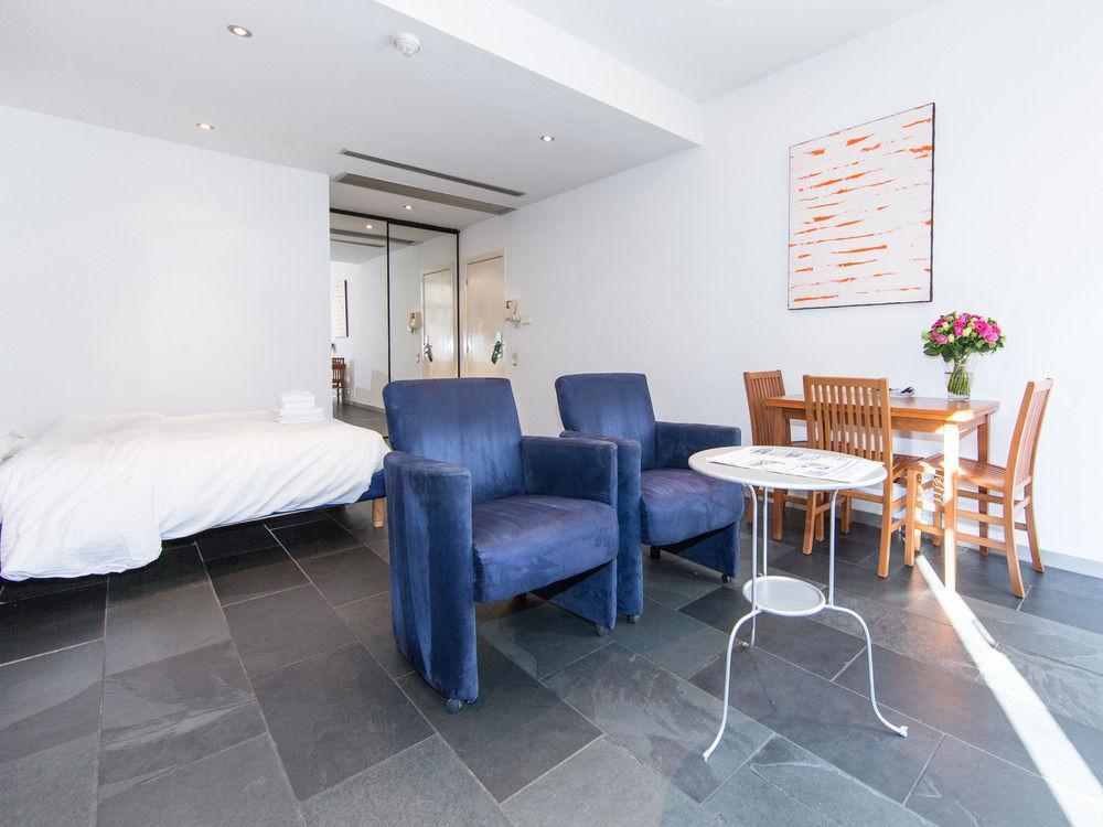 בריסל Azimut Flathotel Aparthotel מראה חיצוני תמונה
